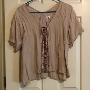 Super cute Franchescas blouse